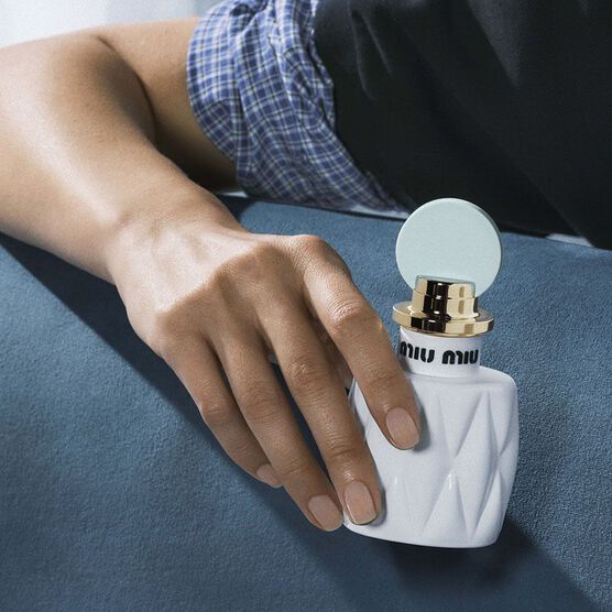 Perfume Miu Miu Fleur de Lait Feminino Eau de Parfum